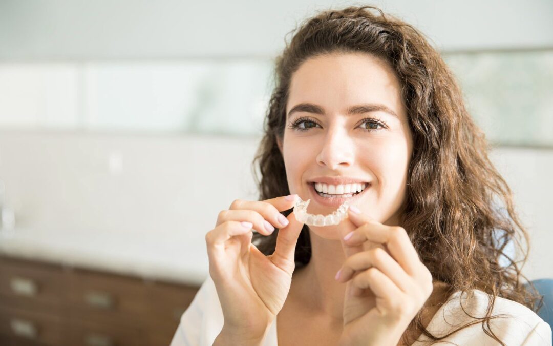 How Invisalign Clear Aligners Work: A Comprehensive Guide